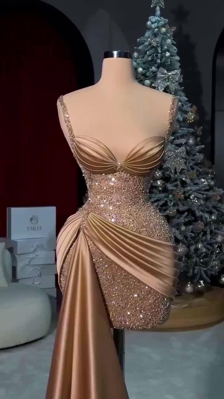Glamour Champagne Bodycon Satin Beaded Short Evening Dresses Sweetheart Homecoming Dress ED03487