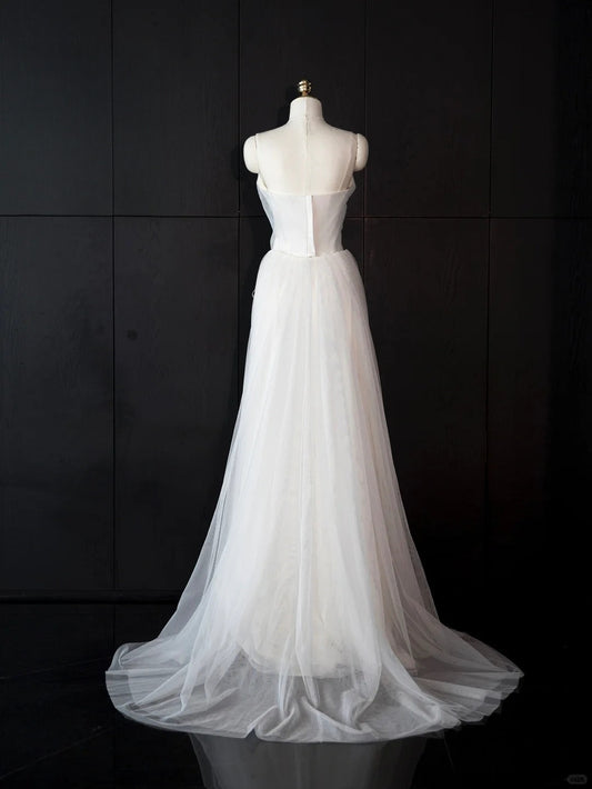 Elegant White Ball Gown Wedding Dress Strapless Wedding Dress Modest Tulle Bridal Dress ED03687