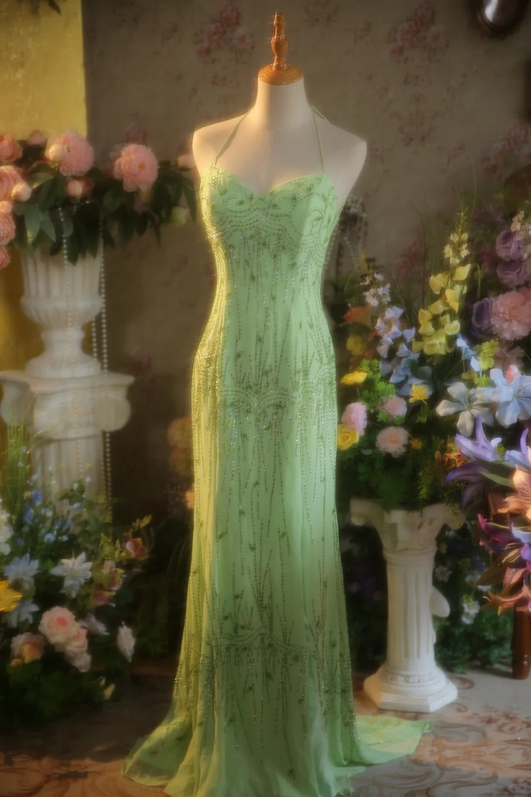 Fairytale Green Sheath Beaded Graduation Dress Spaghetti Straps Open Back Vintage Evening Gown 18th Birthday DressED03698