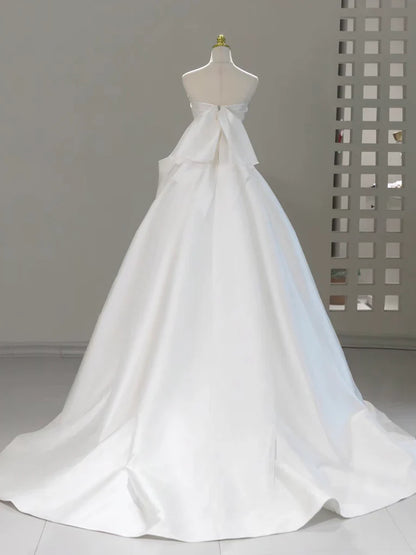 A-Line Sweetheart Neck Satin White Long Prom Dress ED037
