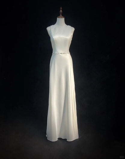 A-Line Round Neck Bridal Gown Simple Modest Open Back Wedding Dress Satin Bridal Dress HZ1024
