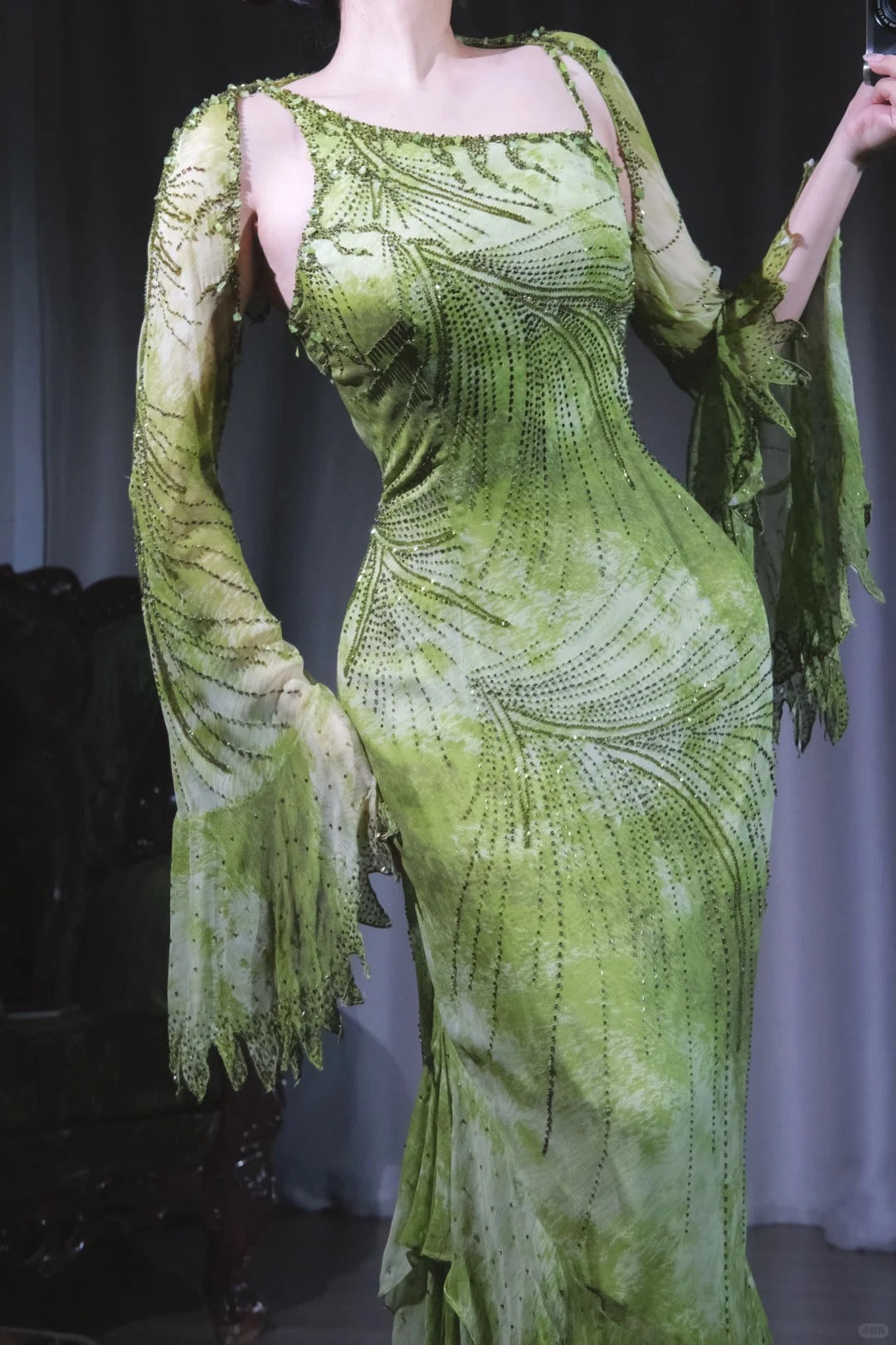 Green Sheath Long Prom Dresses Chiffon Beaded Evening Dress Asymmetrical Neck Formal Dress with Cape HZ1024