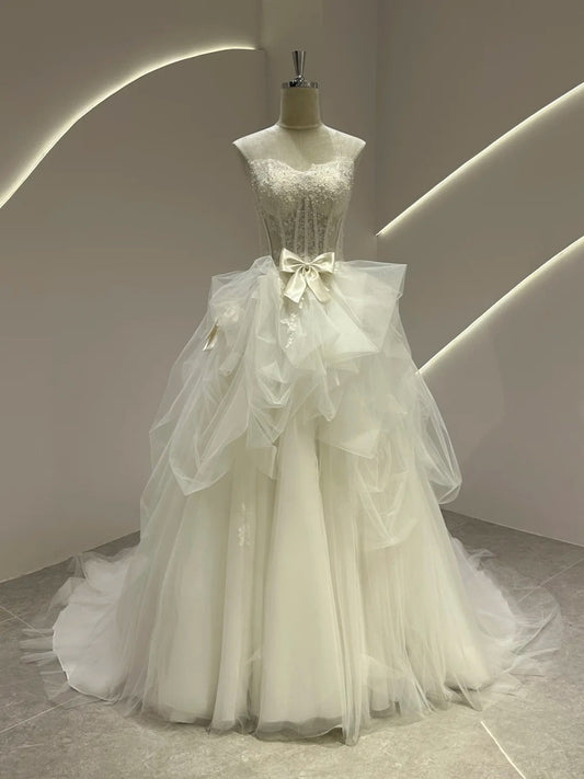 White Strapless Ball Gown Wedding Dress Tulle Applique Bridal Dress HZ1024