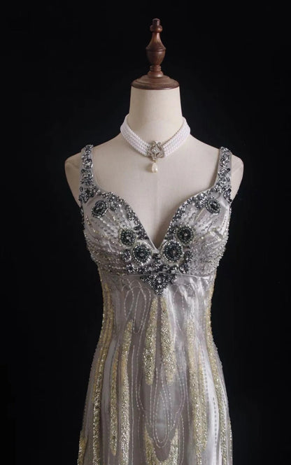 Vintage Sheath V-neck Silk Beaded Long Evening Gowns,Sequined Tulle Light Grey  Formal Dresses Gorgeous Prom Dress ED03799