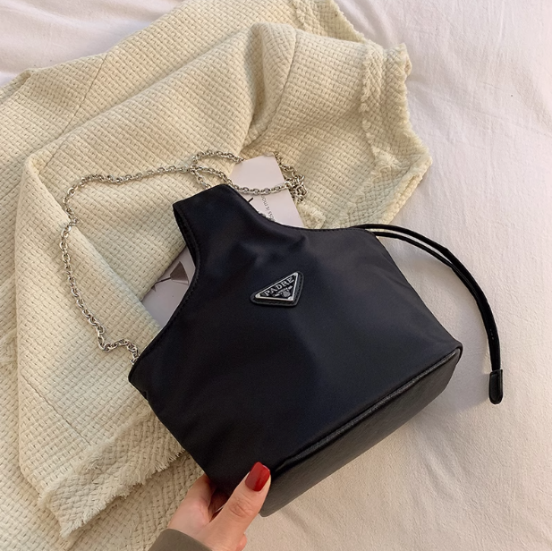 Casual Nylon Chain Portable Bucket Bag  ED0379