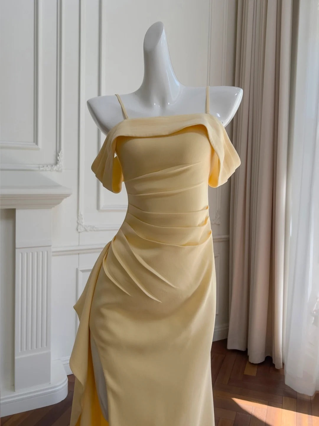 Gorgeous Yellow Sheath Evening Dress Spaghetti Strap Formal Dress Modest Slit Long Prom Dress ED03806