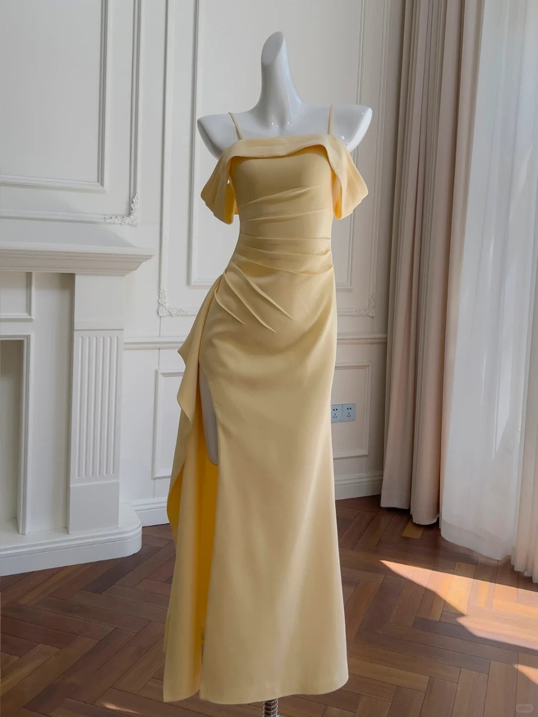 Gorgeous Yellow Sheath Evening Dress Spaghetti Strap Formal Dress Modest Slit Long Prom Dress ED03806