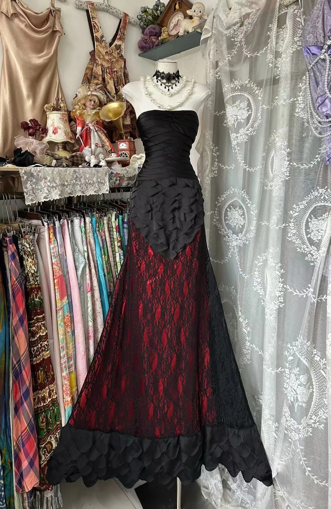 Vintage Strapless Sheath Long Evening Dresses Black Formal Dresses Lace Prom Dresses ED03817