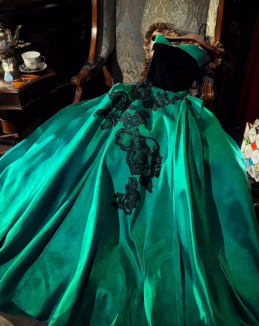 Strapless A-Line Satin Lace Applique Long Prom Dress Vintage Green Formal Evening Dress HZ1024