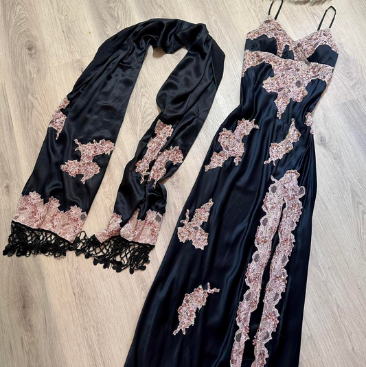 Elegant Black Sheath Satin Beaded Applique Long Prom Dresses, Spaghetti Strap Y2K Evening Dress ED04070