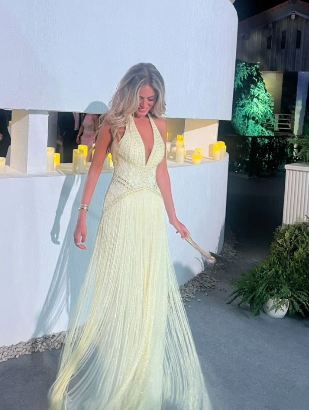 Gorgeous Sheath V-neck Open Back Prom Dress with Tassels Butter Yellow Backless Formal Evening Dress ED04080