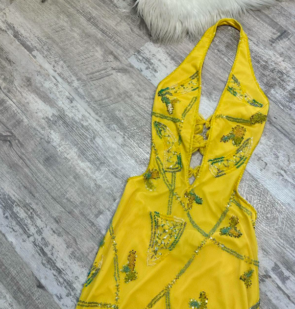 Vintage Sheath Halter Prom Dress Chiffon Beaded Dress Elegant Yellow Backless Formal Evening Dress ED04086