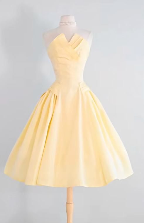 Cute A-Line Formal Dress Butter Yellow Short Birthday Dress Satin Strapless Homecoming Dress ED04098