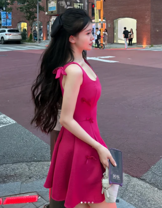 Cute Square Neck A-Line Satin Short Prom Dresses, Fuchsia Homecoming Dresses, Sweet Birthday Dresses ED04278