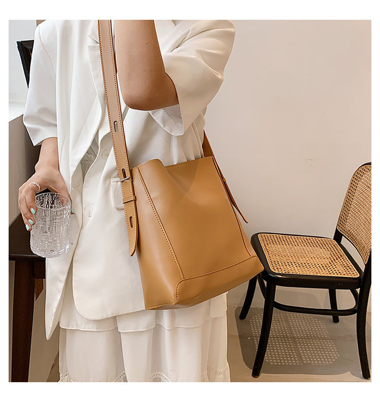 capacity commuter versatile crossbody bucket bag tote bag HZ1024