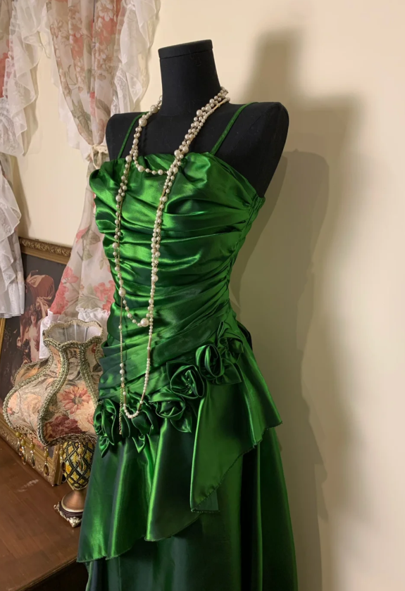 Elegant Green Formal Dresses Spaghetti Straps Ruffles Long Prom Dresses Sheath Evening Dresses ED04414