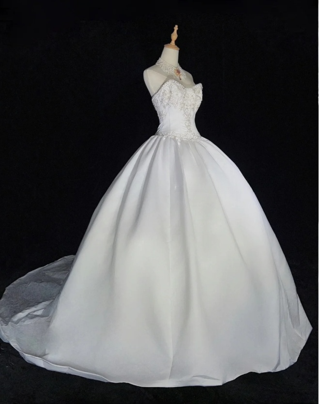 Sweetheart Neck Ball Gown Sleeveless Long Wedding Dresses, Beaded White Bridal Gowns HZ1024