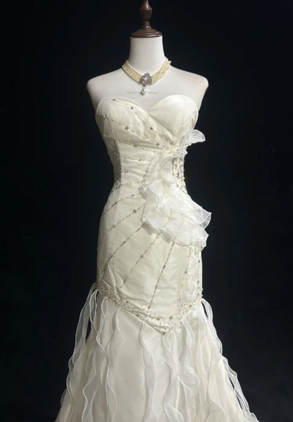 Sweetheart Mermaid Sleeveless Long Wedding Dresses Beaded White Bridal Gowns HZ1024