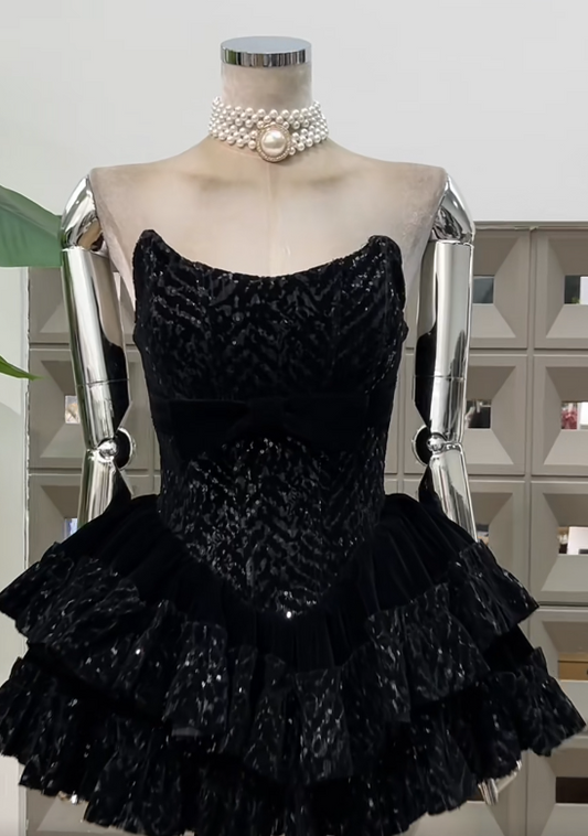 Strapless Ball Gown Black Homecoming Dresses Sleeveless Short Prom Dresses Birthday Dresses HZ1024
