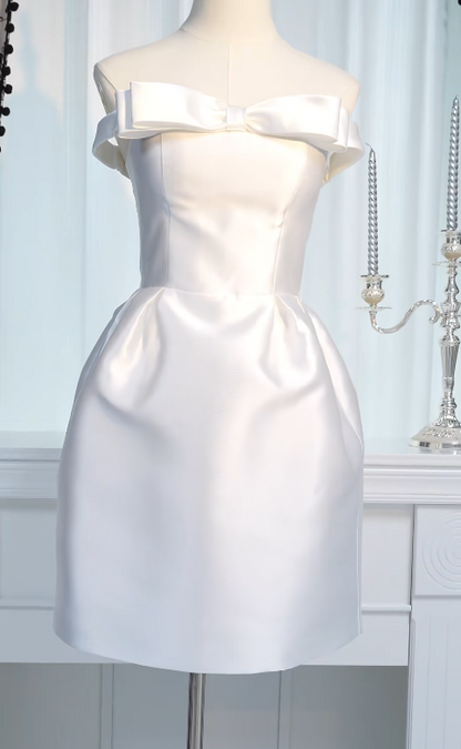 Strapless Sheath Homecoming Dresses Satin White Short Bridal Gowns Sleeveless Birthday Dresses HZ1024