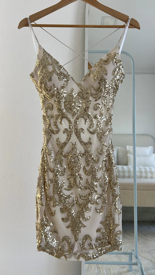 Gorgeous Spaghetti Strap Sheath Short Prom Dresses Sequined Backless Birthday Dresses Gold Sleeveless Homecoming Dresses ED04645