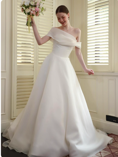 Off-the-shoulder A-Line Wedding Dresses Chiffon White Bridal Gowns Simple Bridal Dresses HZ1024