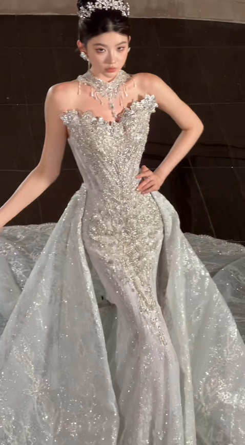 Luxury Strapless Mermaid Train Wedding Dresses Beaded Tulle  Bridal Gowns Applique Sleeveless Bridal Dresses ED04792