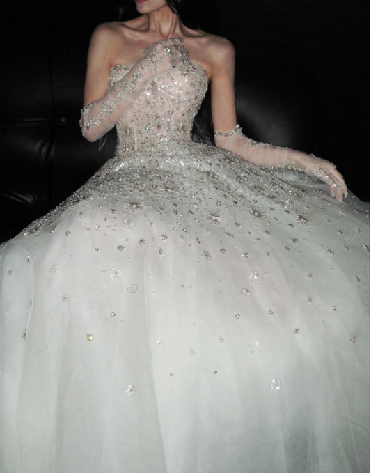 Sweetheart Neck Ball Gown Long Wedding Dresses Tulle Beaded Sleeveless Bridal Gowns White Bridal Dresses HZ1024
