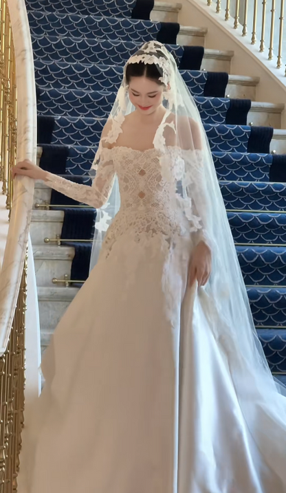 Luxury Off-the-shoulder Ball Gown White Long Wedding Dresses Long Sleeve Bridal Gowns Applique Satin Bridal Dresses ED04815