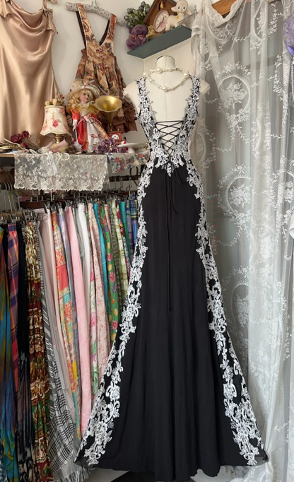 Vintage Sweetheart Sheath Black Long Prom Dresses Lace Applique Black Long Evening Dresses ED04888