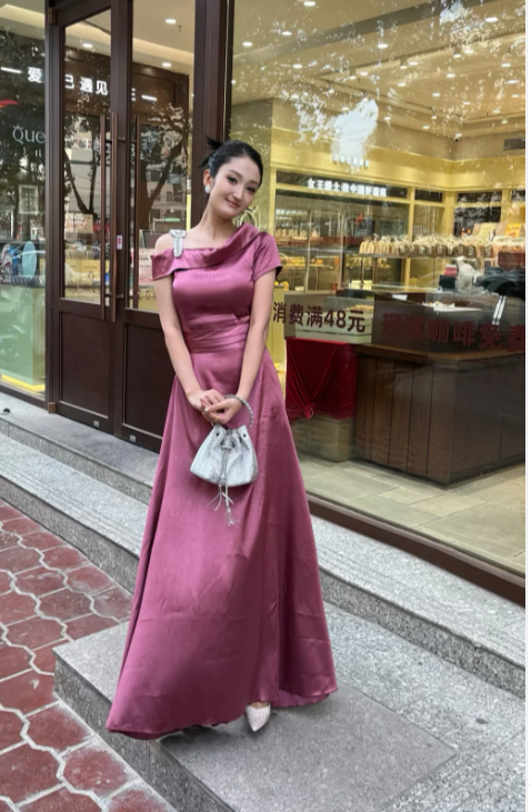 Red Sheath Satin Bridesmaid Dresses Red Formal Evening Dresses HZ1024