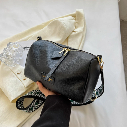 and versatile crossbody bag HZ1024