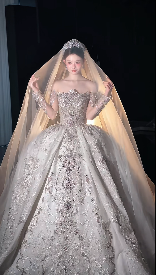 Princess Off-the-shoulder Ball Gown Tulle Long Wedding Dresses Beaded Applique White Bridal Gowns Sleeveless Bridal Dresses ED05067