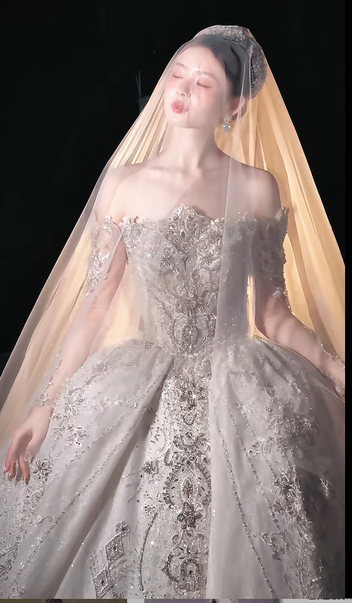 Princess Off-the-shoulder Ball Gown Tulle Long Wedding Dresses Beaded Applique White Bridal Gowns Sleeveless Bridal Dresses ED05067