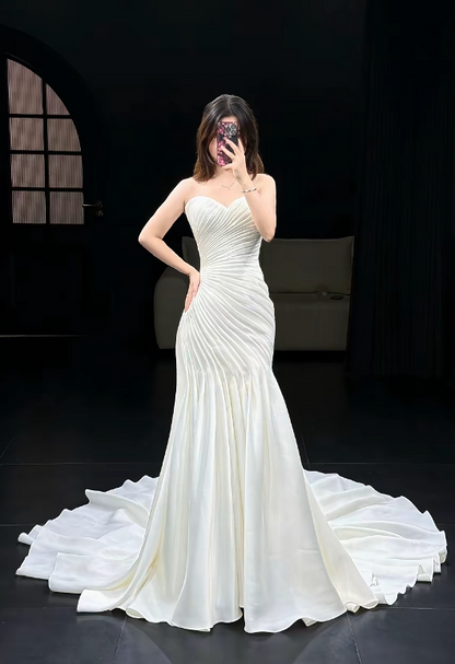Timeless Sweetheart Sheath Long Wedding Dresses, Satin White Bridal Gowns, Sleeveless Bridal Dresses ED05167
