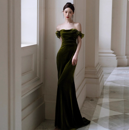 Elegant Sheath Prom Dress Off-shoulder Velvet Formal Dresses Green Long Evening Dresses  ED05395