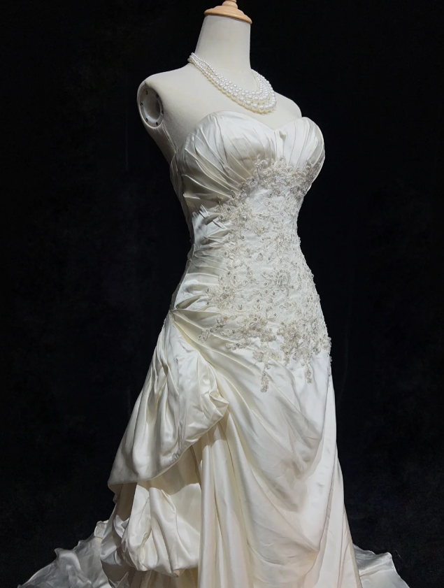 Vintage Sheath Long Wedding Dresses Sweetheart Satin White Bridal Gowns Sleeveless Bridal Dresses ED05432