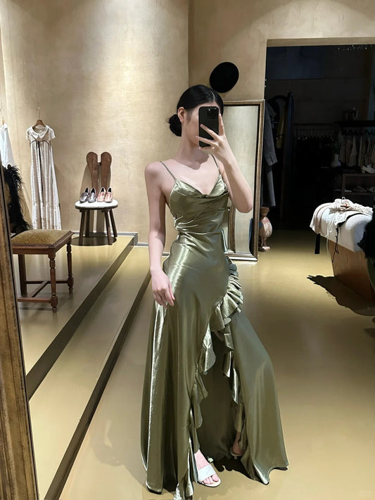 Sexy A-Line Green Long Prom Dresses Satin Spaghetti Straps Evening Dresses Sleeveless Green Party Dresses ED05487