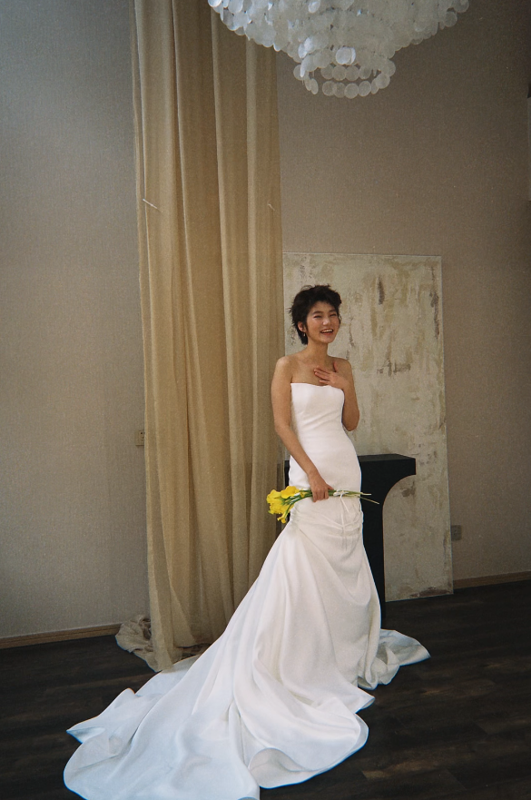 Simple Strapless Sheath Long Weddng Dresses Satin White Bridal Gowns Sleeveless Bridal Dresses ED05575