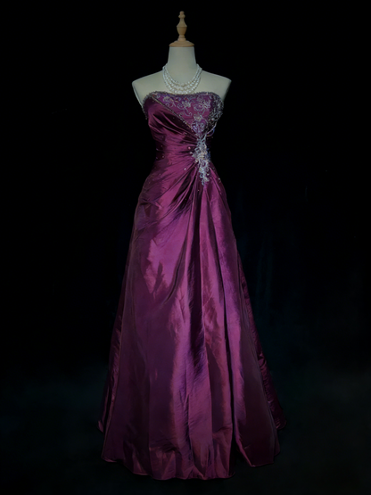 Chic  Strapless Sheath Long  Prom Dresses Applique Satin Purple Evening Gowns Sleeveless Formal Dresses ED05578
