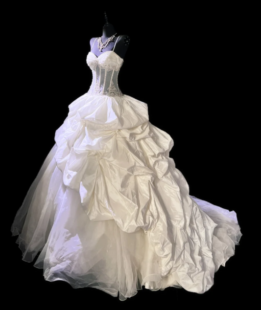 Elegant White  A-Line Long Wedding Dresses Tulle Satin Spaghetti Strapless Bridal Dresses Sleeveless Bridal Gowns ED05741