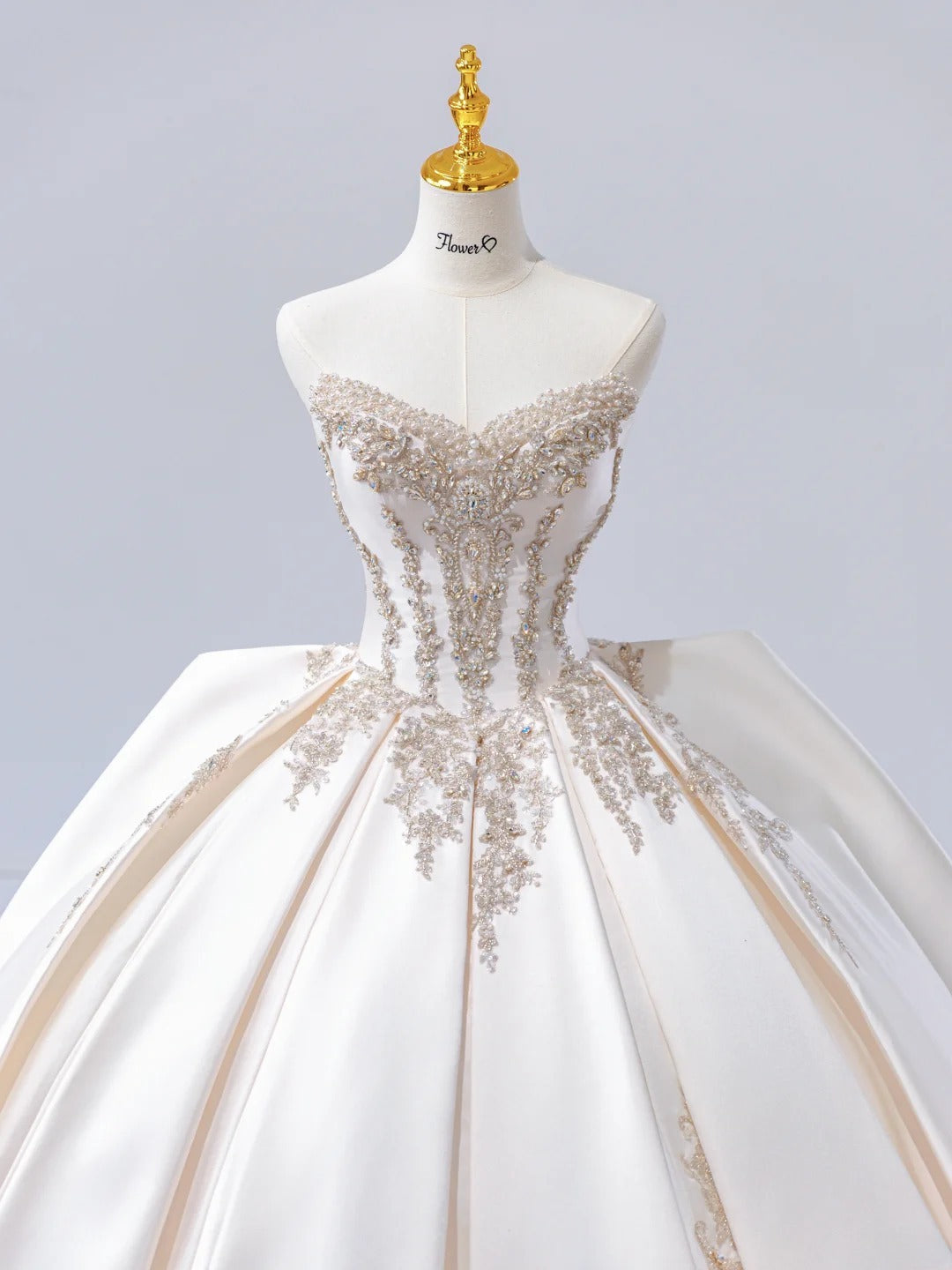 Chic A-Line Long Wedding Dresses Sweetheart Satin White Bridal Dresses Sleeveless Bridal Gowns ED06215