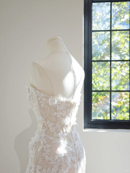 Chic Sheath Long Wedding Dresses Strapless Tulle Appliques White Bridal Dresses Sleeveless Bridal Gowns ED06217