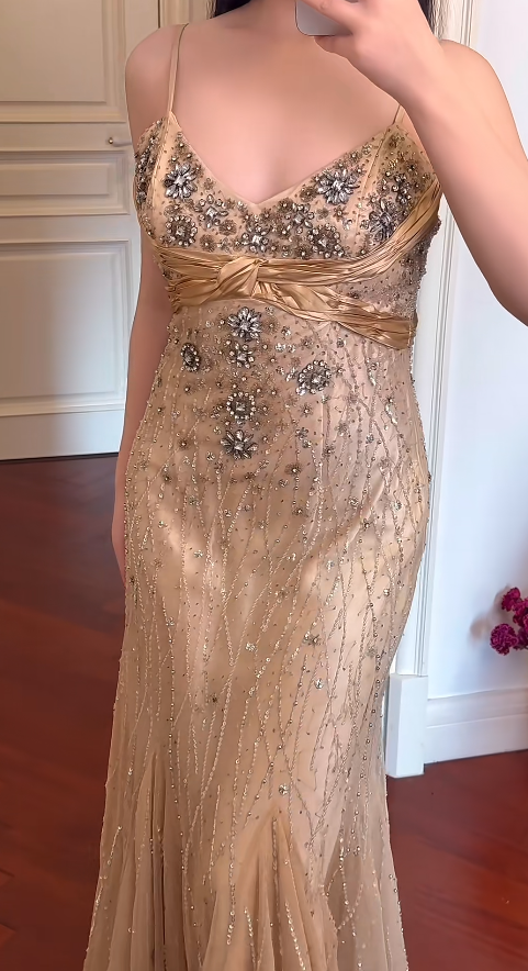 Vintage Gold Long Prom Dresses Chiffon Spaghetti Straps Sheath Evening Dresses Beaded Sleeveless Party Dresses ED06243