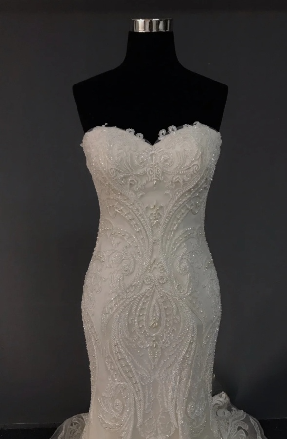 Elegant Mermaid Long Wedding Dress Beaded Tulle White Bridal Dress Sweetheart Sleeveless Bridal Gown ED06329