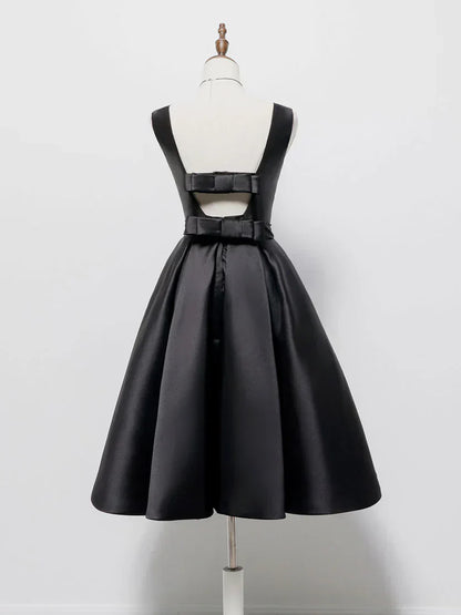 A-Line Satin Black Short Prom Dress, Black Homecoming Dress HZ1024