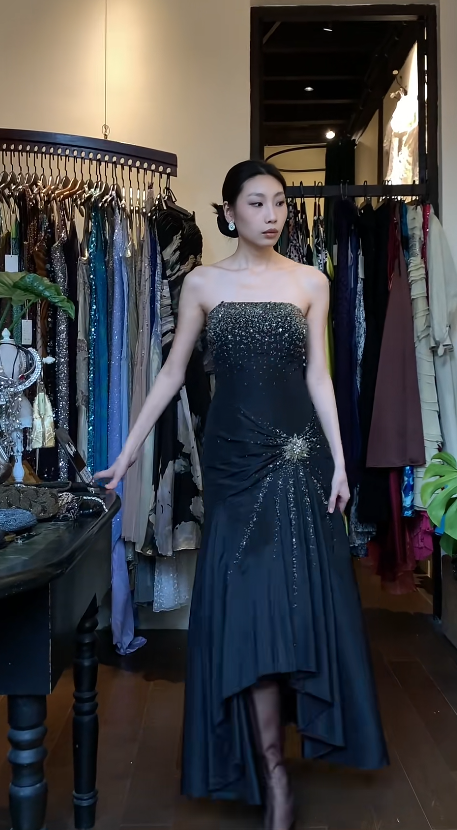 Elegant Black Long Prom Dress Satin Beaded Sheath Evening Dress Strapless Formal Dress ED06498