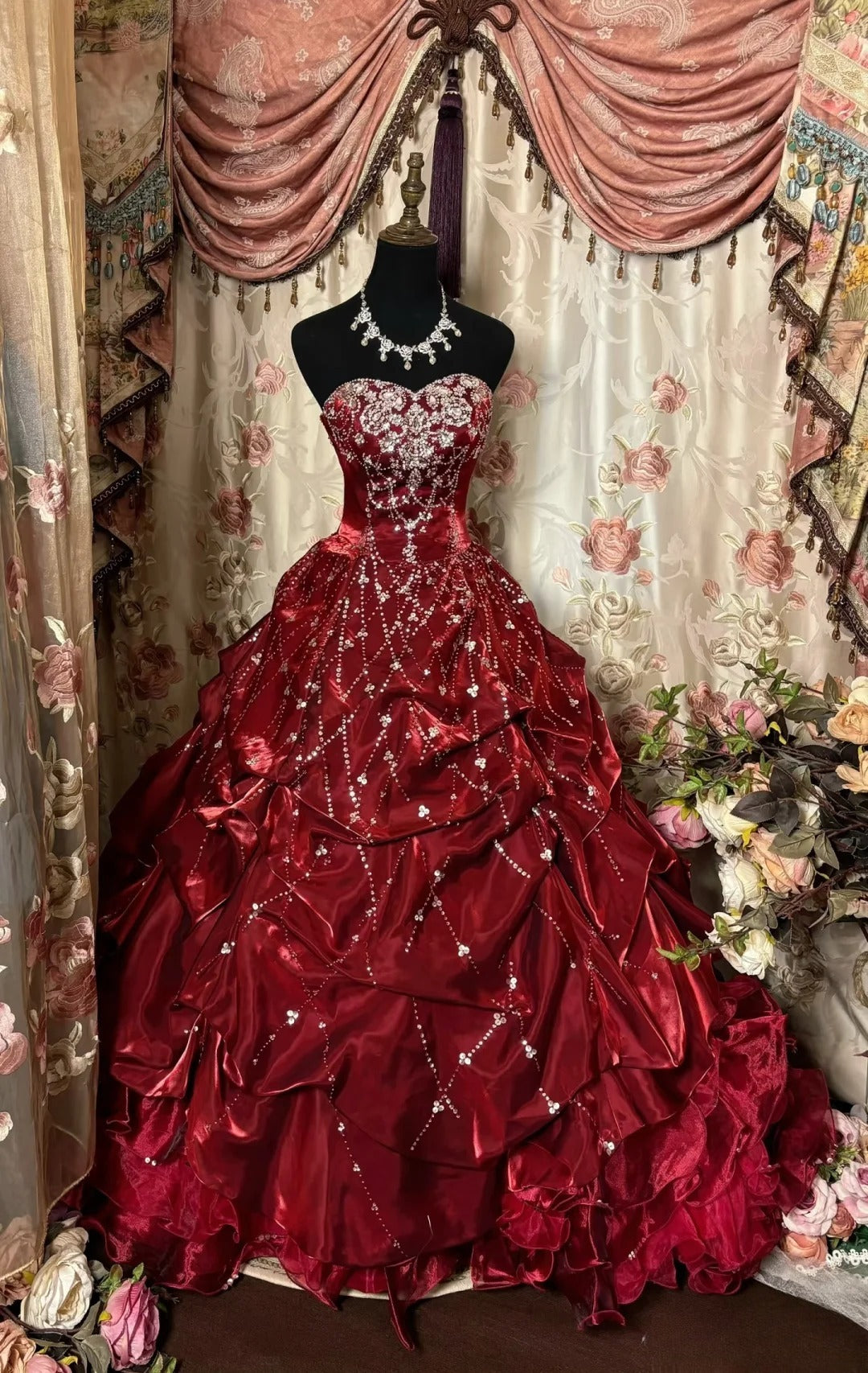 Gorgeous Red Long Prom Dresses Strapless A-Line Evening Dress Beaded Satin Sleeveless Formal Dress ED06534