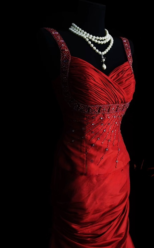 Glam Burgundy Long Prom Dresses Beaded Satin Straps Sheath Evening Dress Sleeveless Formal Dress ED06547