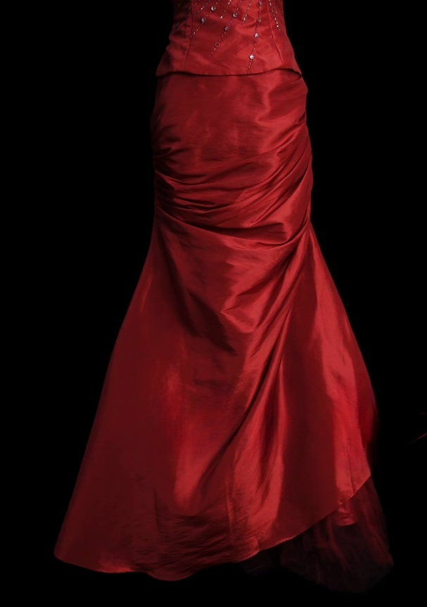 Glam Burgundy Long Prom Dresses Beaded Satin Straps Sheath Evening Dress Sleeveless Formal Dress ED06547